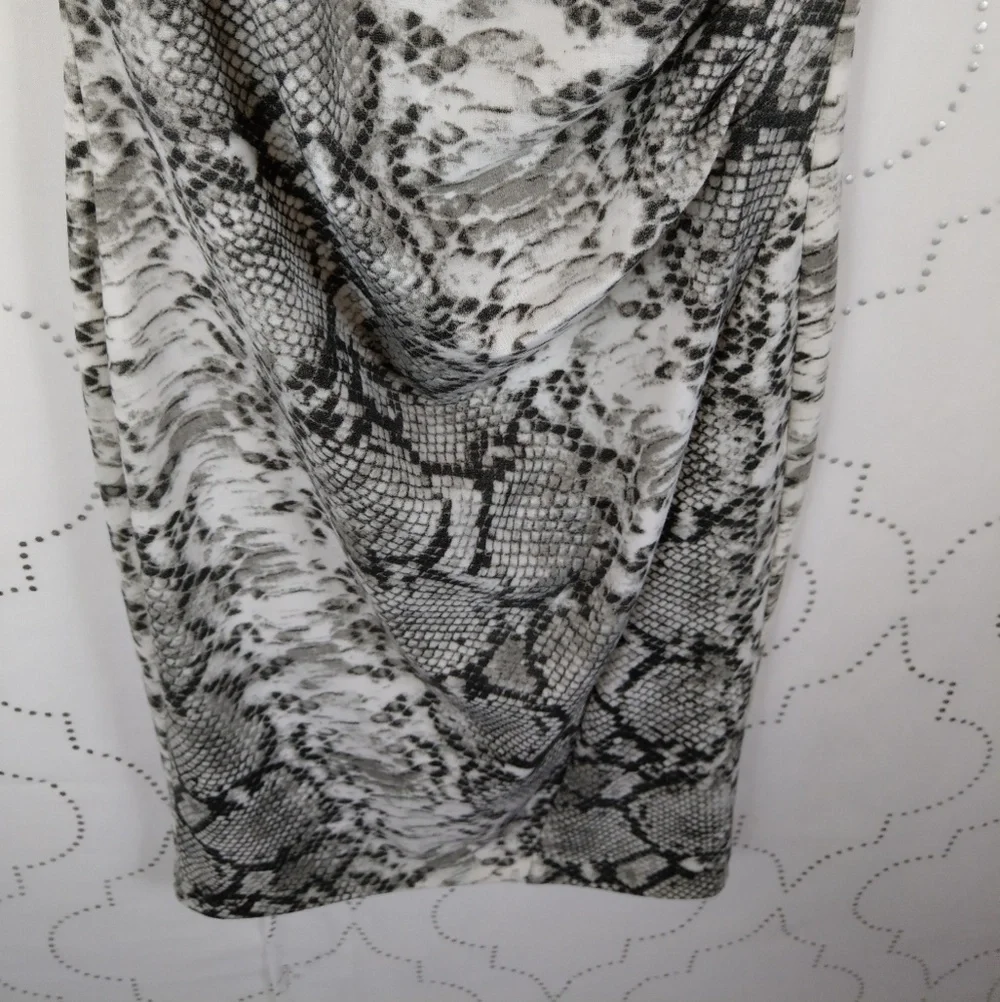 Fitted snakeskin print dress
